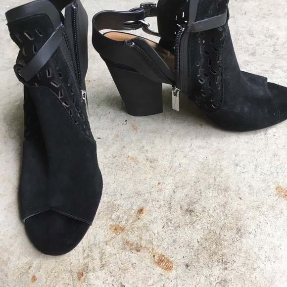 BCBG peep-toe bootie (EUC) - Picture 2 of 6